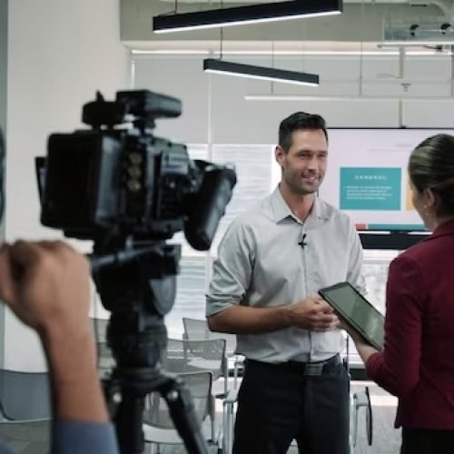 Como se preparar para entrevistas na TV sem parecer inseguro